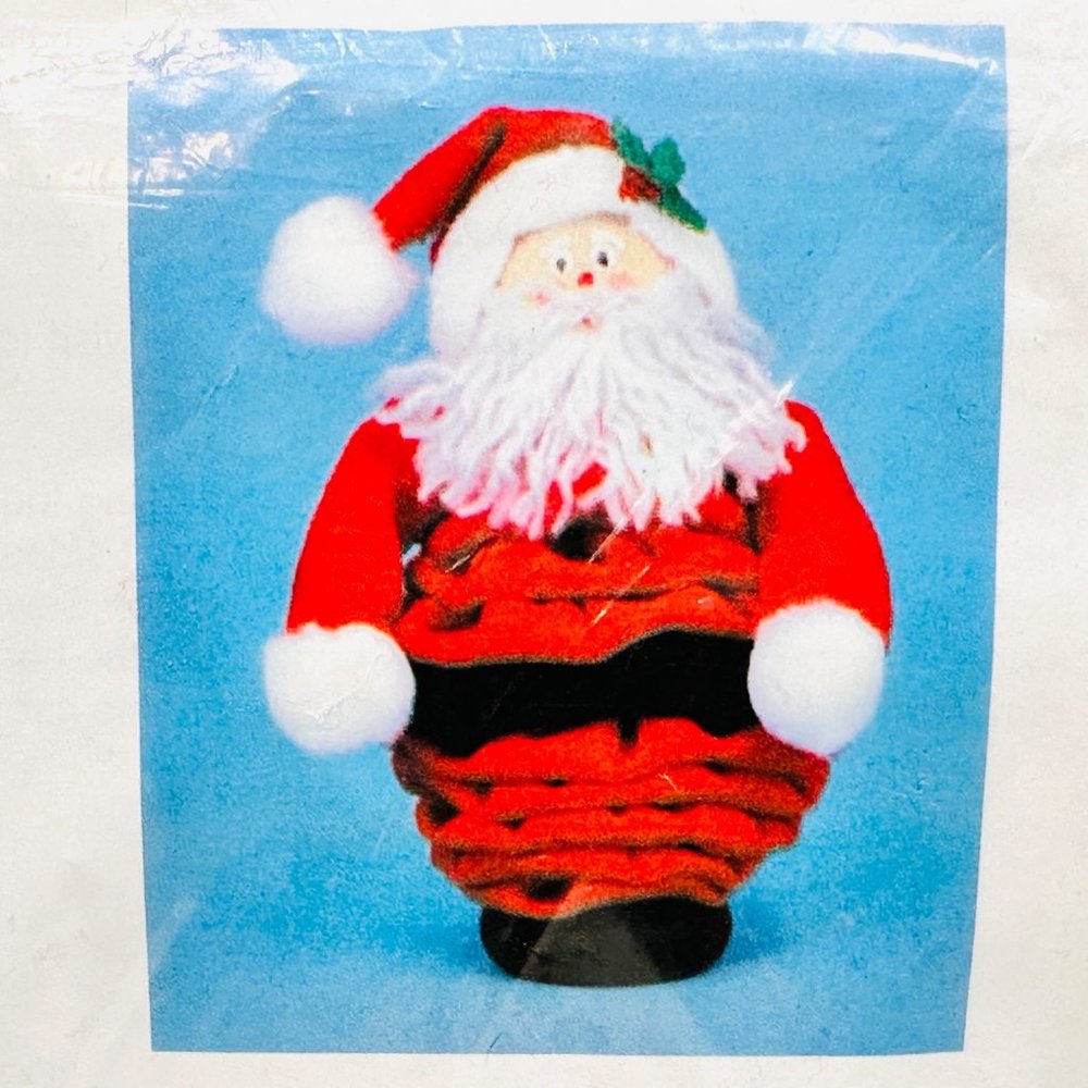 Mary Maxim Yo Yo Santa Kit - Makes 4 - New